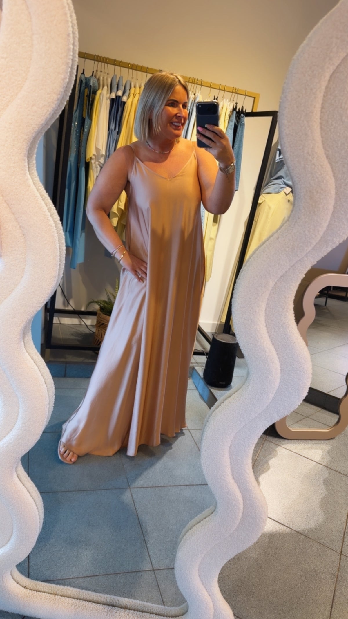 VICOLO LUCIANA DRESS - POUDRE