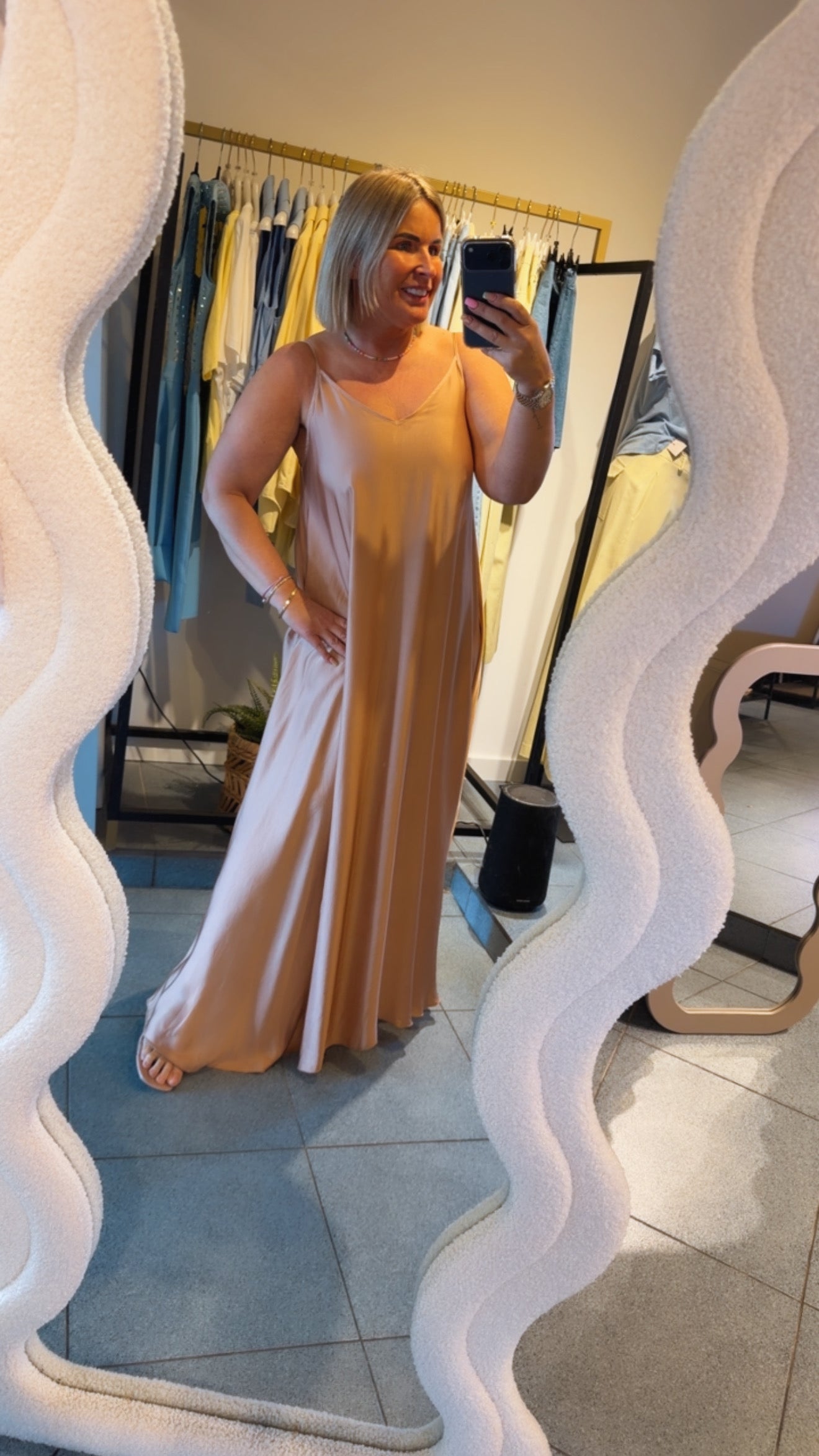 VICOLO LUCIANA DRESS - POUDRE