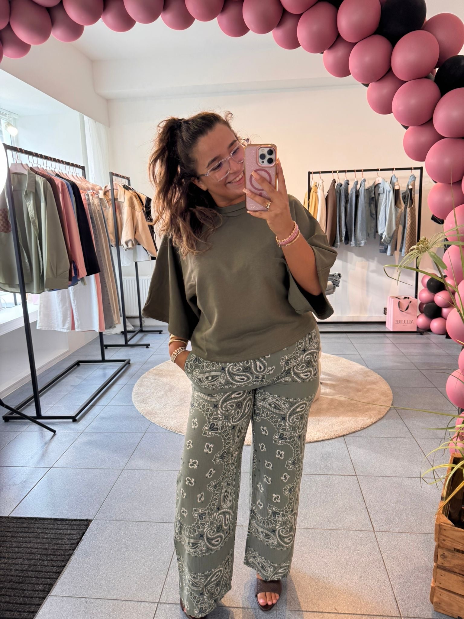 VELARE PANTS - KAKI