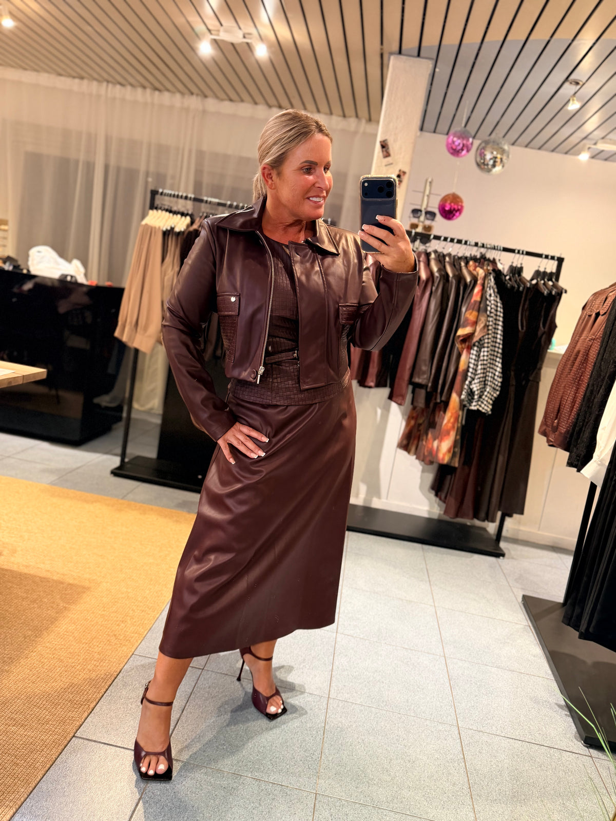 RINA AVRA JACKET - BORDEAUX