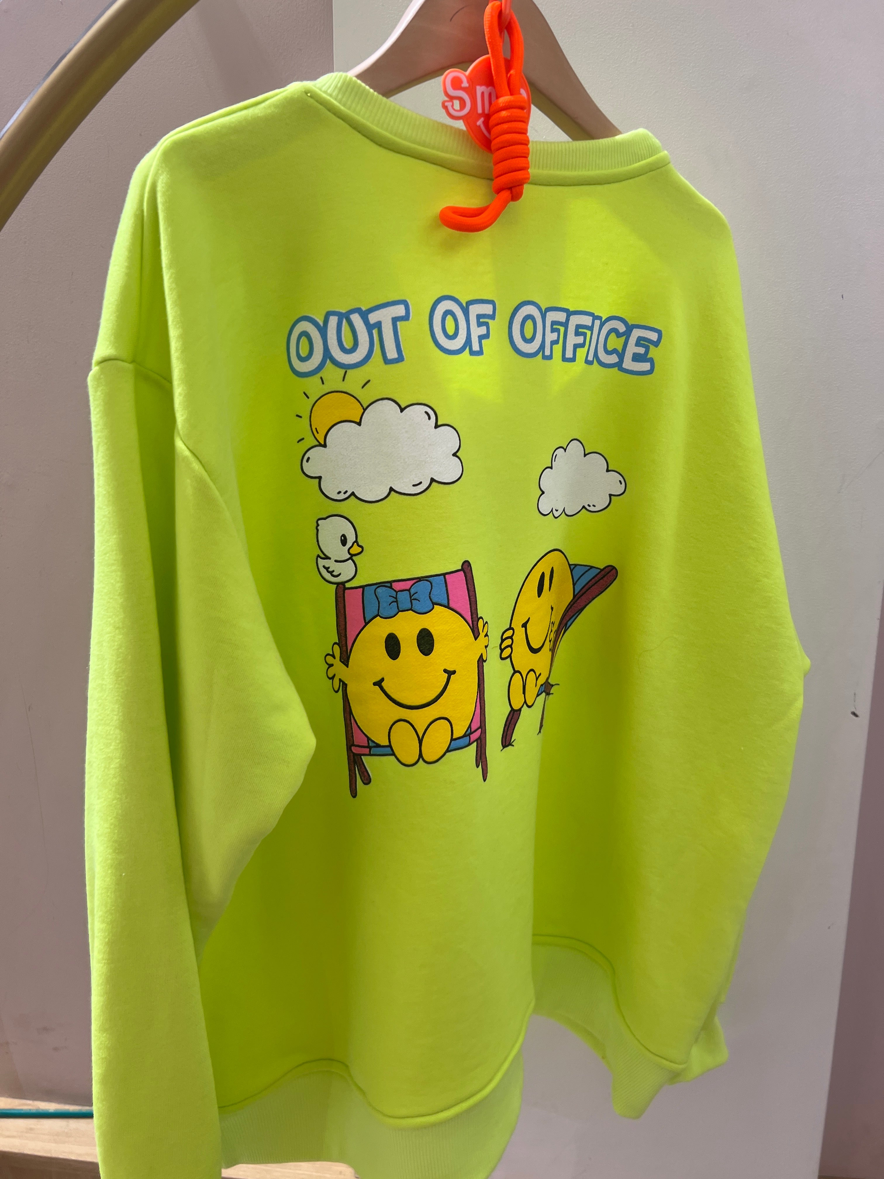 OUT OF OFFICE pull - Yellow