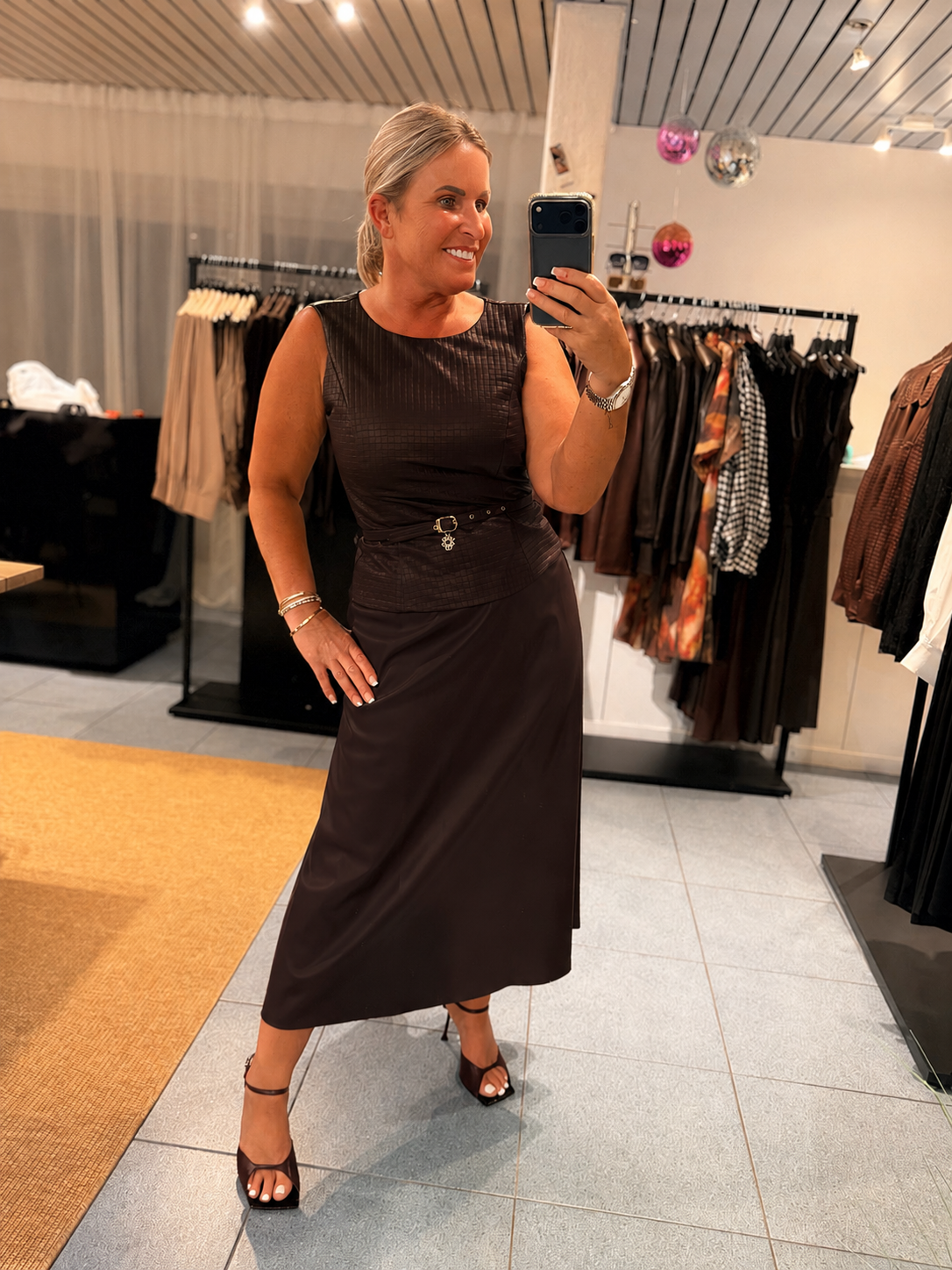 RINA AVRA DRESS - BROWN