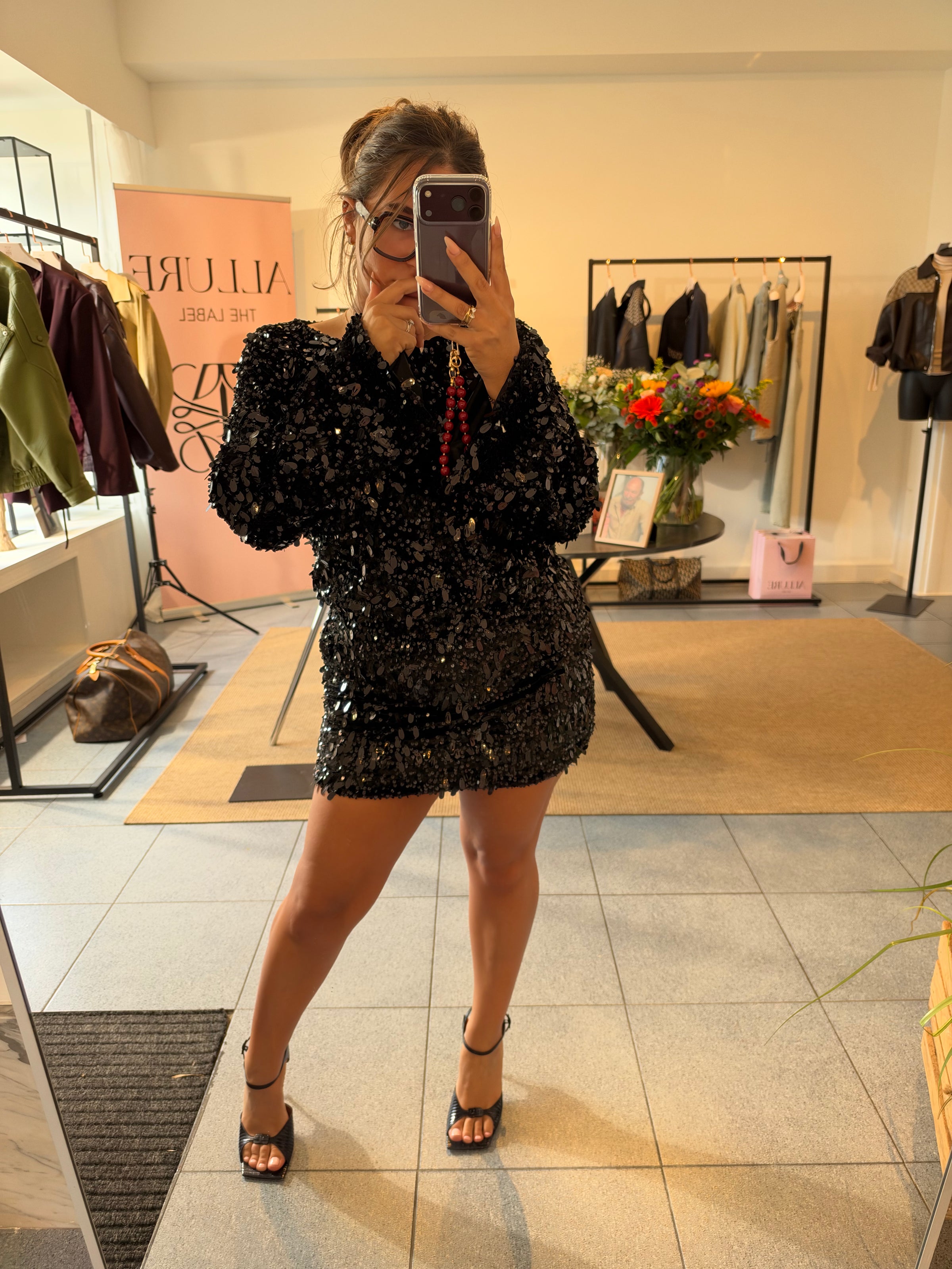 THE SPOTLIGHT TOP - BLACK