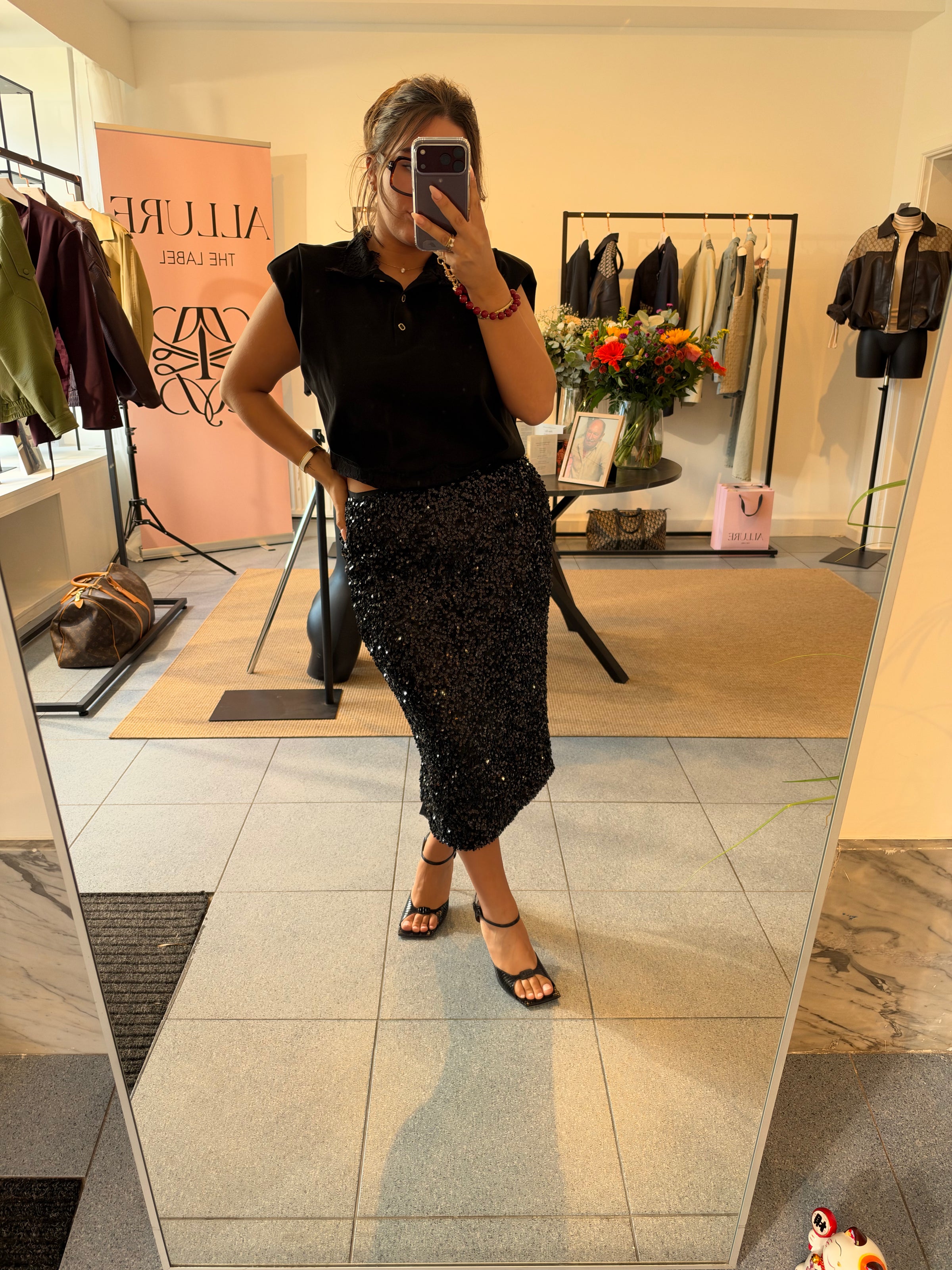 THE SPOTLIGHT LONG SKIRT - BLACK
