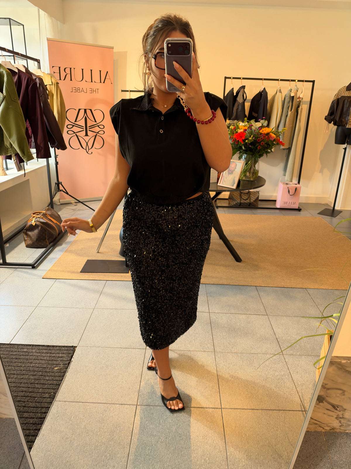 THE SPOTLIGHT LONG SKIRT - BLACK