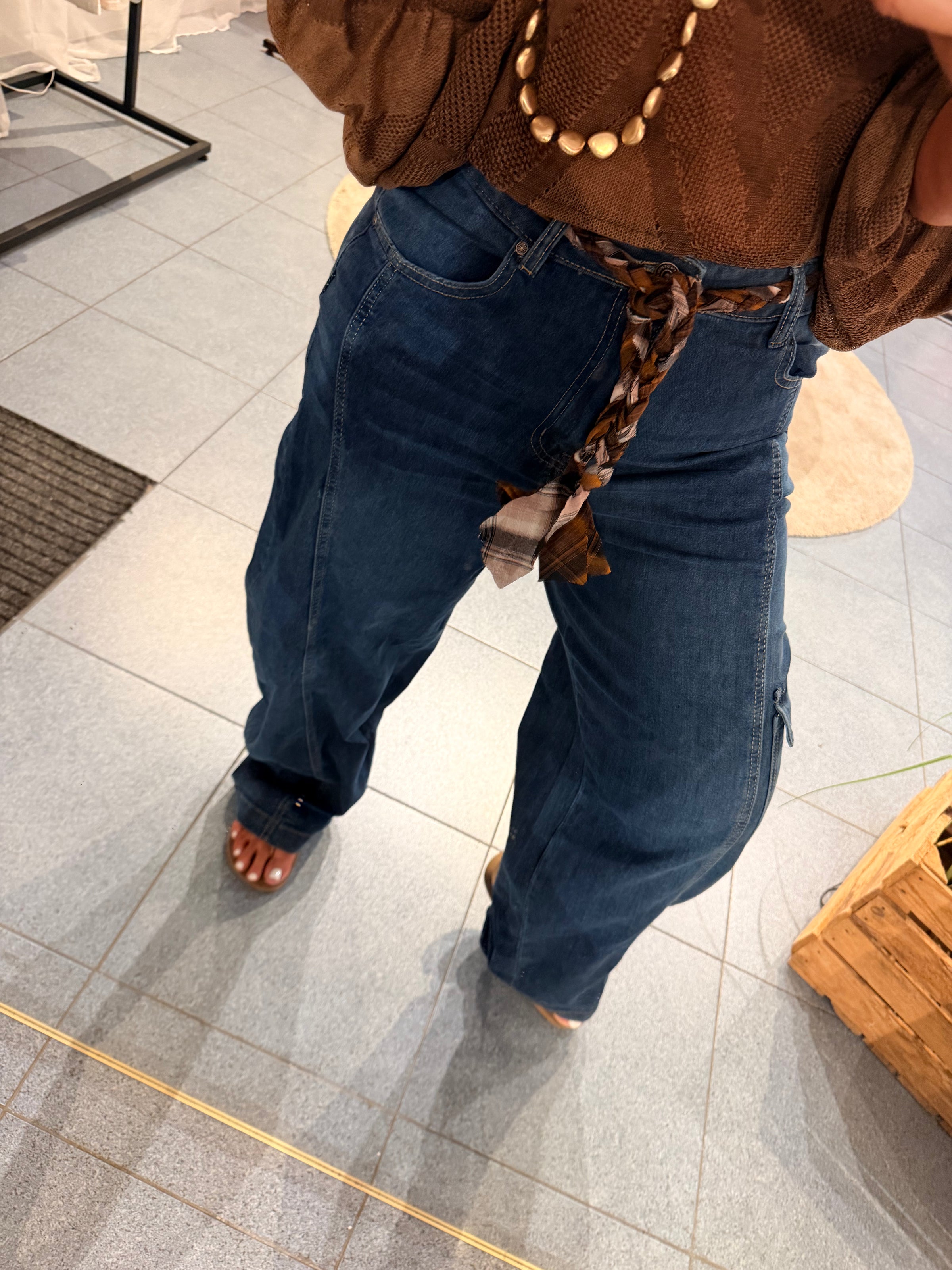 NOVA JEANS