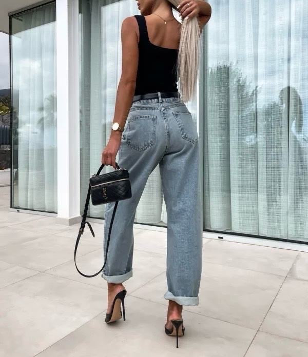 Balloon jeans