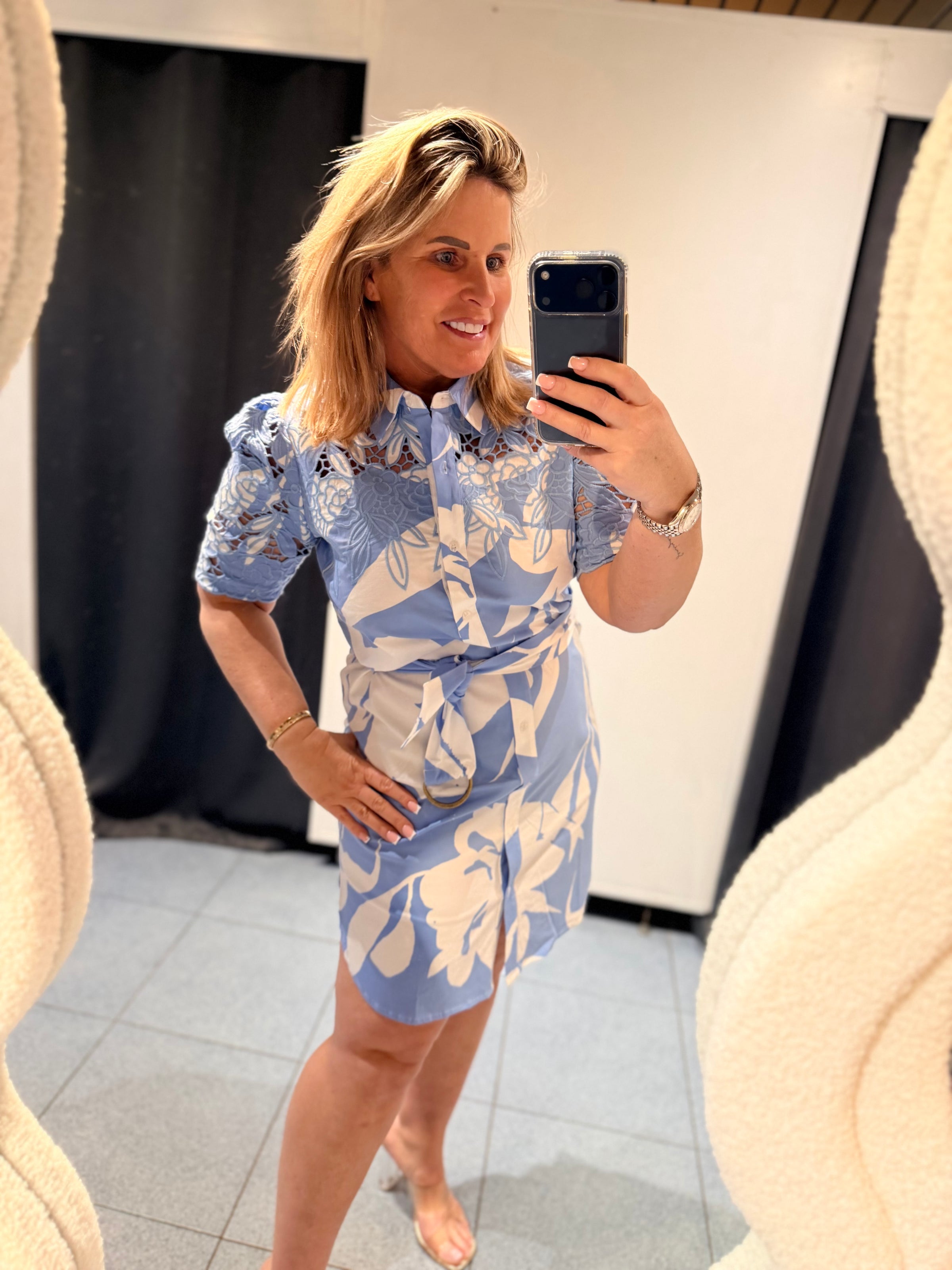 KD BRODERIE DRESS BLUE FLOWERS