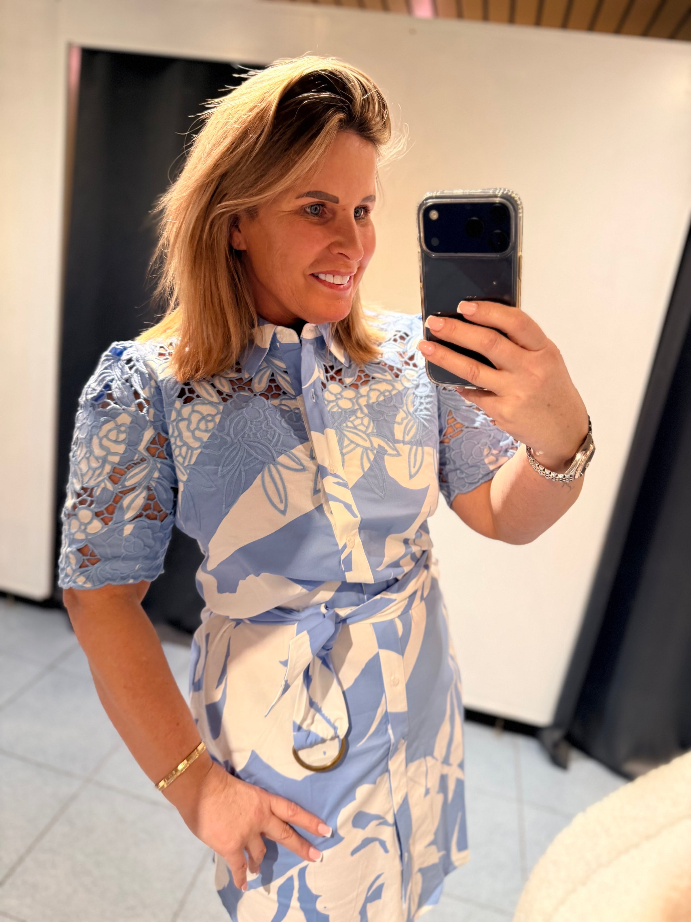 KD BRODERIE DRESS BLUE FLOWERS