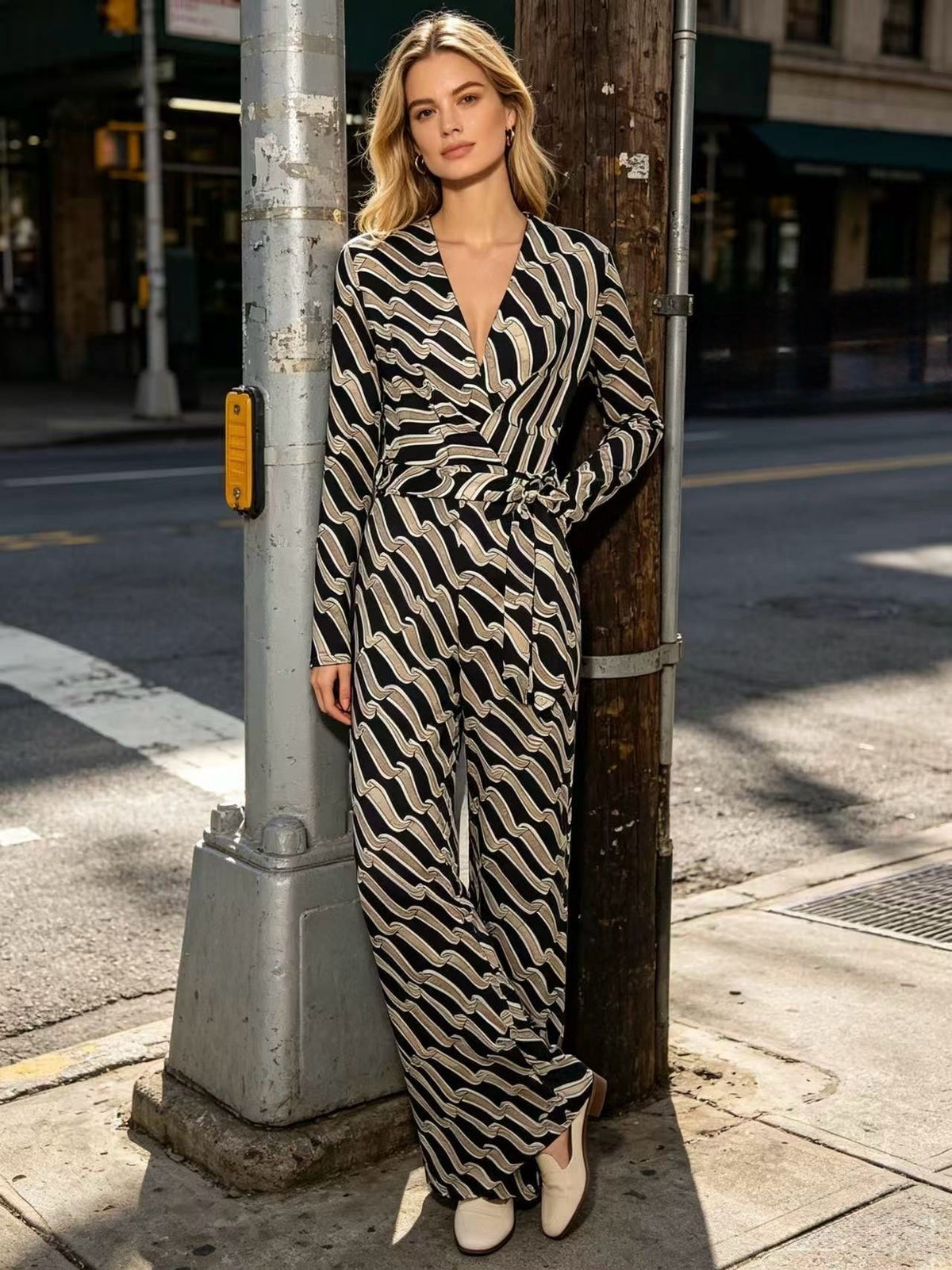 RETRO JUMPSUIT - BLACK